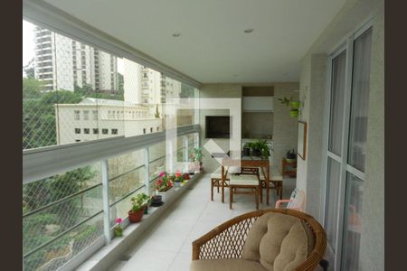 Apartamento à venda com 4 quartos, 201m² em Jardim Fonte do Morumbi, São Paulo