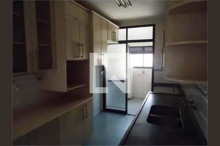 Apartamento à venda com 3 quartos, 240m² em Vila Suzana, São Paulo
