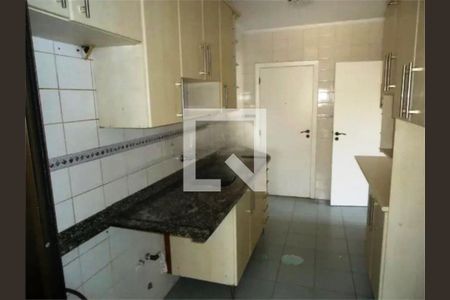 Apartamento à venda com 3 quartos, 240m² em Vila Suzana, São Paulo