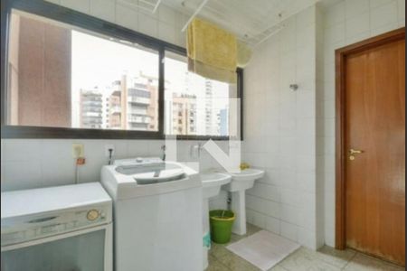 Apartamento para alugar com 4 quartos, 226m² em Vila Suzana, São Paulo