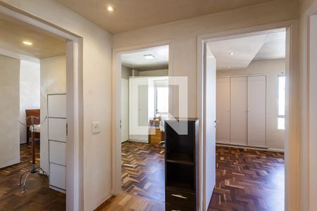 Corredor de apartamento para alugar com 3 quartos, 95m² em Vila Olímpia, São Paulo