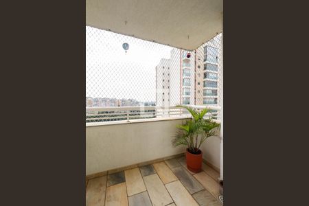Sacada/Sala de apartamento à venda com 2 quartos, 57m² em Paraíso do Morumbi, São Paulo