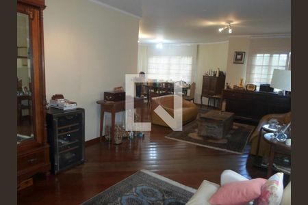 Casa à venda com 4 quartos, 300m² em Morumbi, São Paulo