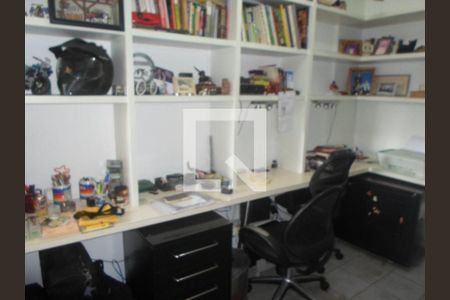 Casa à venda com 4 quartos, 300m² em Morumbi, São Paulo