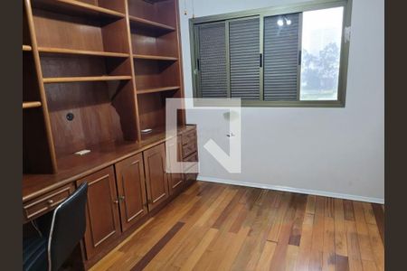 Apartamento à venda com 3 quartos, 180m² em Vila Suzana, São Paulo