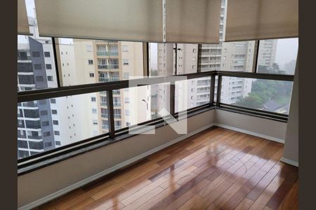 Apartamento à venda com 3 quartos, 180m² em Vila Suzana, São Paulo