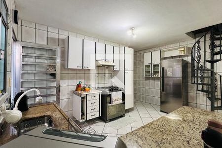 Cozinha de casa à venda com 4 quartos, 175m² em Jardim Dourado, Guarulhos