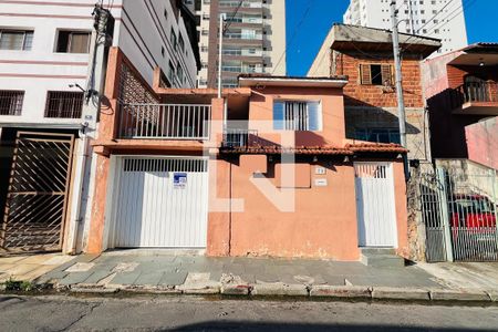 Fachada de casa à venda com 4 quartos, 175m² em Jardim Dourado, Guarulhos