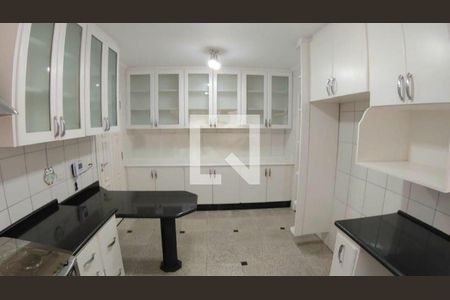 Casa à venda com 4 quartos, 333m² em Jardim São Paulo, São Paulo