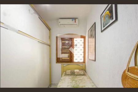 Casa à venda com 3 quartos, 215m² em Vila Carrão, São Paulo