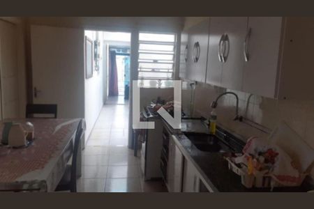 Casa à venda com 2 quartos, 117m² em Vila Carrão, São Paulo