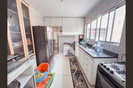 Casa à venda com 4 quartos, 150m² em Vila Gomes Cardim, São Paulo