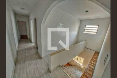 Casa à venda com 3 quartos, 124m² em Vila Carrão, São Paulo