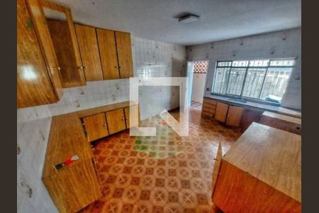 Casa à venda com 3 quartos, 124m² em Vila Carrão, São Paulo