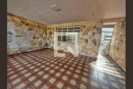 Casa à venda com 3 quartos, 124m² em Vila Carrão, São Paulo