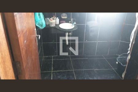 Casa à venda com 3 quartos, 180m² em Vila Antonina, São Paulo