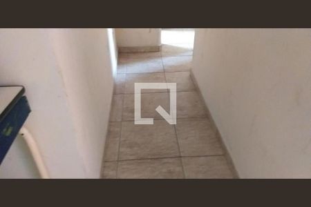 Casa à venda com 3 quartos, 180m² em Vila Antonina, São Paulo