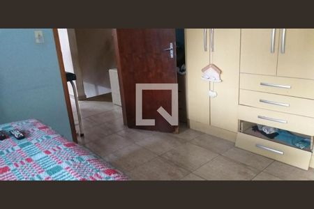 Casa à venda com 3 quartos, 180m² em Vila Antonina, São Paulo