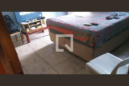 Casa à venda com 3 quartos, 180m² em Vila Antonina, São Paulo