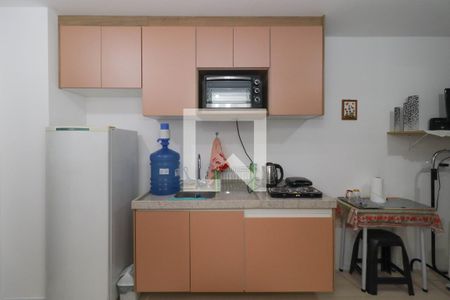Cozinha de apartamento para alugar com 1 quarto, 28m² em Sumaré, São Paulo