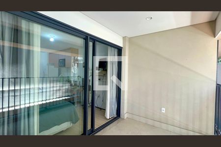 Varanda de kitnet/studio à venda com 1 quarto, 28m² em Sumaré, São Paulo