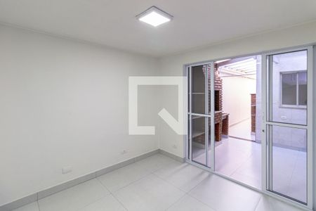 Edícula de casa para alugar com 2 quartos, 140m² em Vila Olímpia, São Paulo
