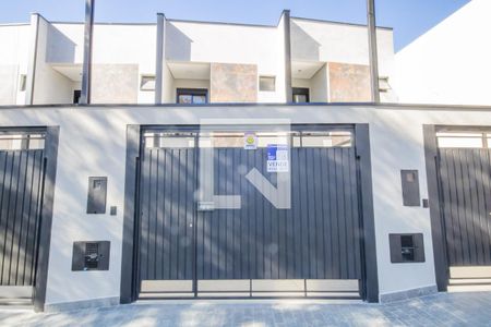 Fachada e Placa de casa à venda com 3 quartos, 115m² em Bela Vista, Osasco