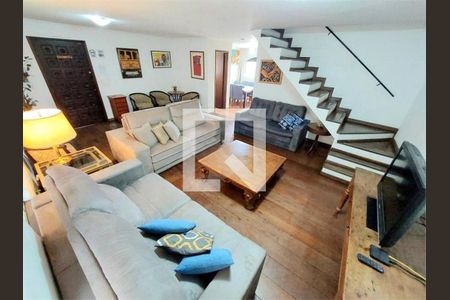 Casa à venda com 6 quartos, 250m² em Vila Morse, São Paulo