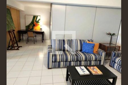 Casa à venda com 6 quartos, 250m² em Vila Morse, São Paulo