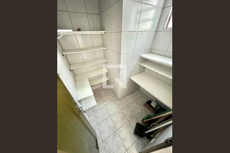Despensa de casa para alugar com 2 quartos, 100m² em Jaraguá, Belo Horizonte