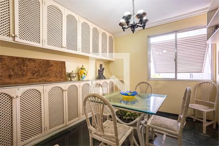 Apartamento à venda com 3 quartos, 193m² em Jardim Paulista, São Paulo