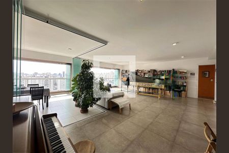 Apartamento à venda com 3 quartos, 161m² em Vila Romana, São Paulo