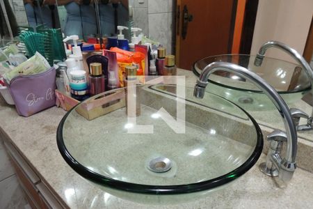 Casa de condomínio à venda com 90m², 2 quartos e 1 vagaBanheiro da Suíte 1