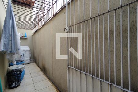 Casa de condomínio à venda com 90m², 2 quartos e 1 vagaÁrea de Serviço