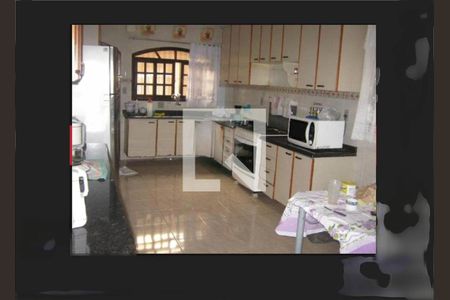 Casa à venda com 3 quartos, 350m² em Jardim Textil, São Paulo