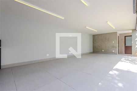 Casa à venda com 3 quartos, 373m² em Alto de Pinheiros, São Paulo