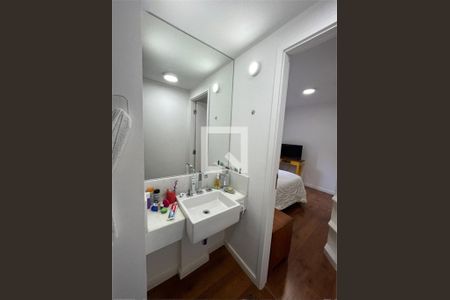 Apartamento à venda com 2 quartos, 64m² em Cerqueira César, São Paulo