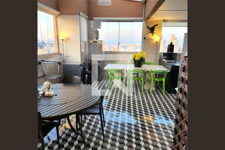 Apartamento à venda com 3 quartos, 200m² em Jardim Arpoador, São Paulo