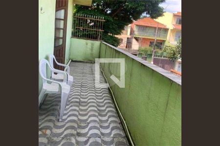 Casa à venda com 3 quartos, 200m² em Parque Sao Domingos, São Paulo