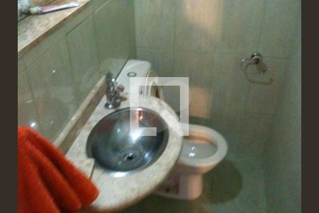 Casa à venda com 3 quartos, 200m² em Parque Sao Domingos, São Paulo