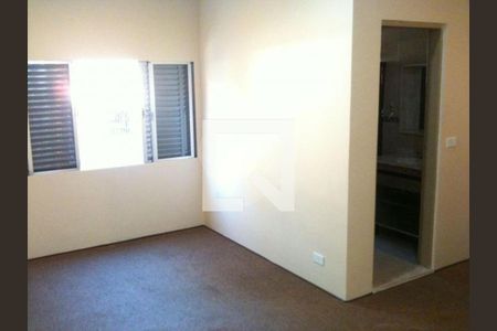 Casa à venda com 3 quartos, 200m² em Parque Sao Domingos, São Paulo