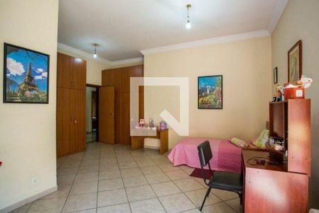 Casa à venda com 4 quartos, 400m² em Cidade São Francisco, São Paulo