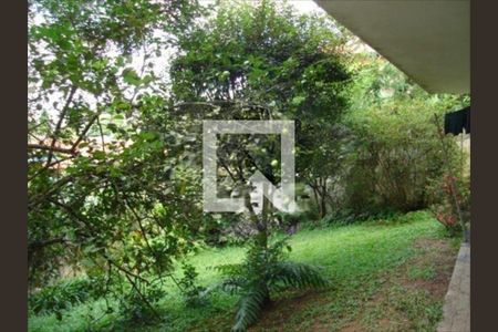 Casa à venda com 4 quartos, 420m² em Vila Tramontano, São Paulo