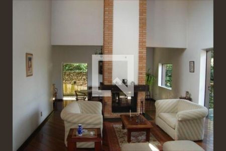 Casa à venda com 4 quartos, 420m² em Vila Tramontano, São Paulo