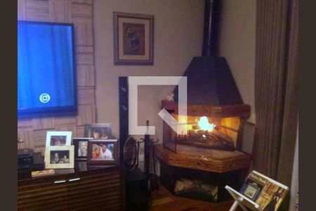 Casa à venda com 3 quartos, 200m² em Jardim das Vertentes, São Paulo