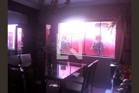 Casa à venda com 3 quartos, 200m² em Jardim das Vertentes, São Paulo