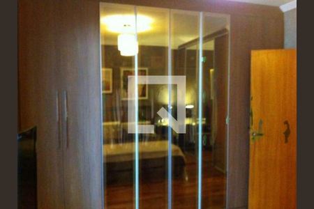 Casa à venda com 3 quartos, 200m² em Jardim das Vertentes, São Paulo