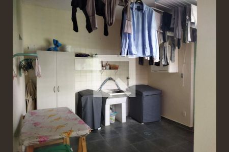 Casa à venda com 5 quartos, 300m² em Jardim Prudência, São Paulo