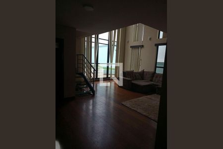 Casa à venda com 3 quartos, 342m² em Jardim Prudência, São Paulo