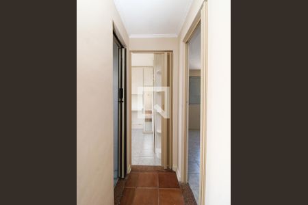 Corredor - Quartos de apartamento para alugar com 2 quartos, 40m² em Jardim Andarai, São Paulo